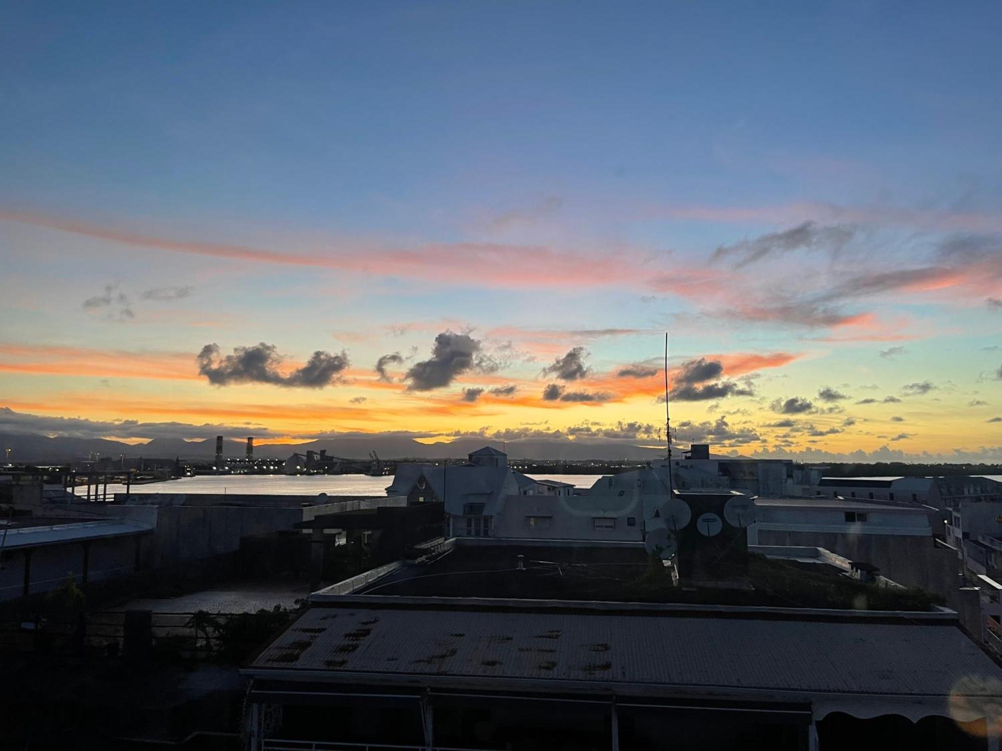 Penthouse Seaside 10 Min Port, Croisiere Et Aeroport Lejlighed Pointe-à-Pitre Eksteriør billede
